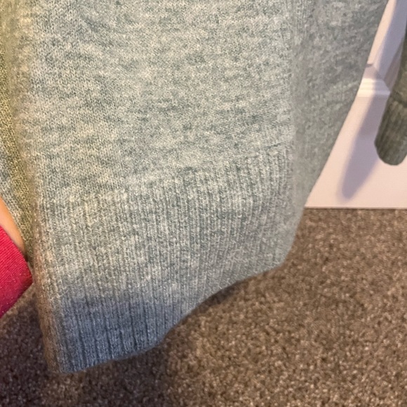 RW&Co Sweater - Picture 4 of 4